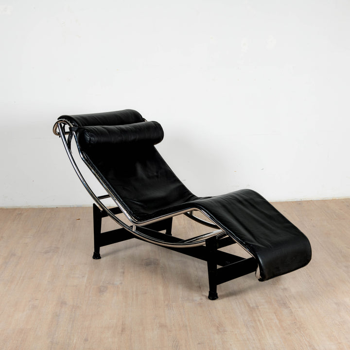Chaise longue "LC4", Le Corbusier, Pierre Jeanneret, Charlotte Perriand, éditons Cassina